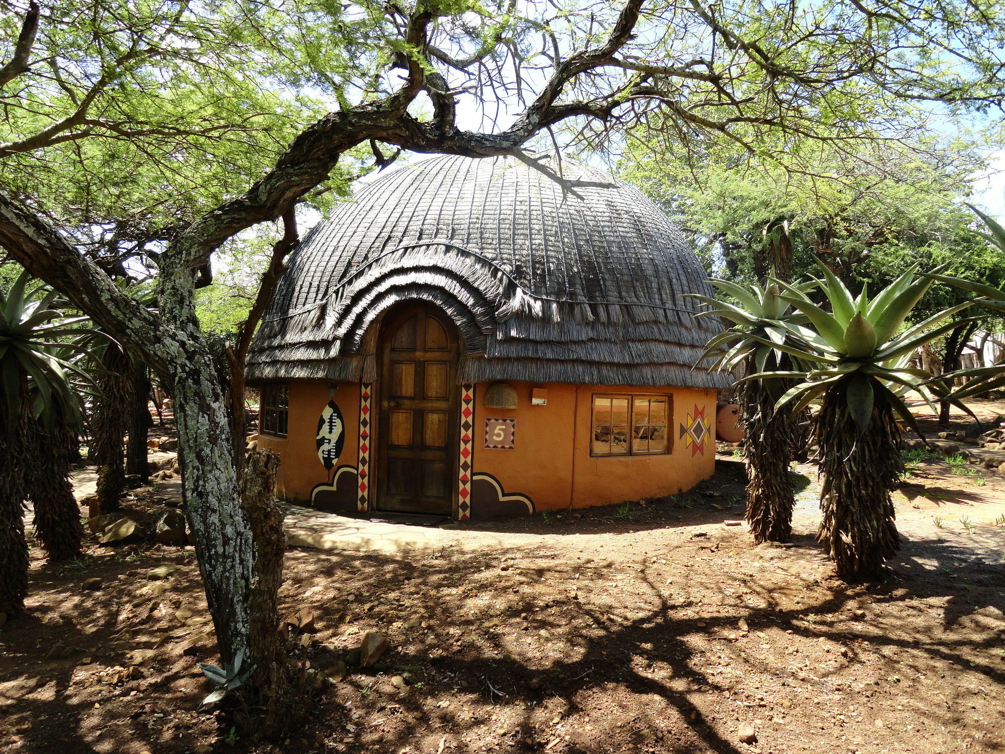 Aha Shakaland Hotel & Zulu Cultural Village Eshowe Exterior photo